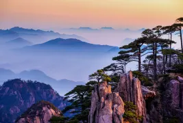 2-Day Huangshan Tour: Treasures of Anhui