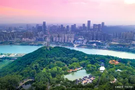 2-Day Nanning Tour: Half City Greenery, Half City Buildings