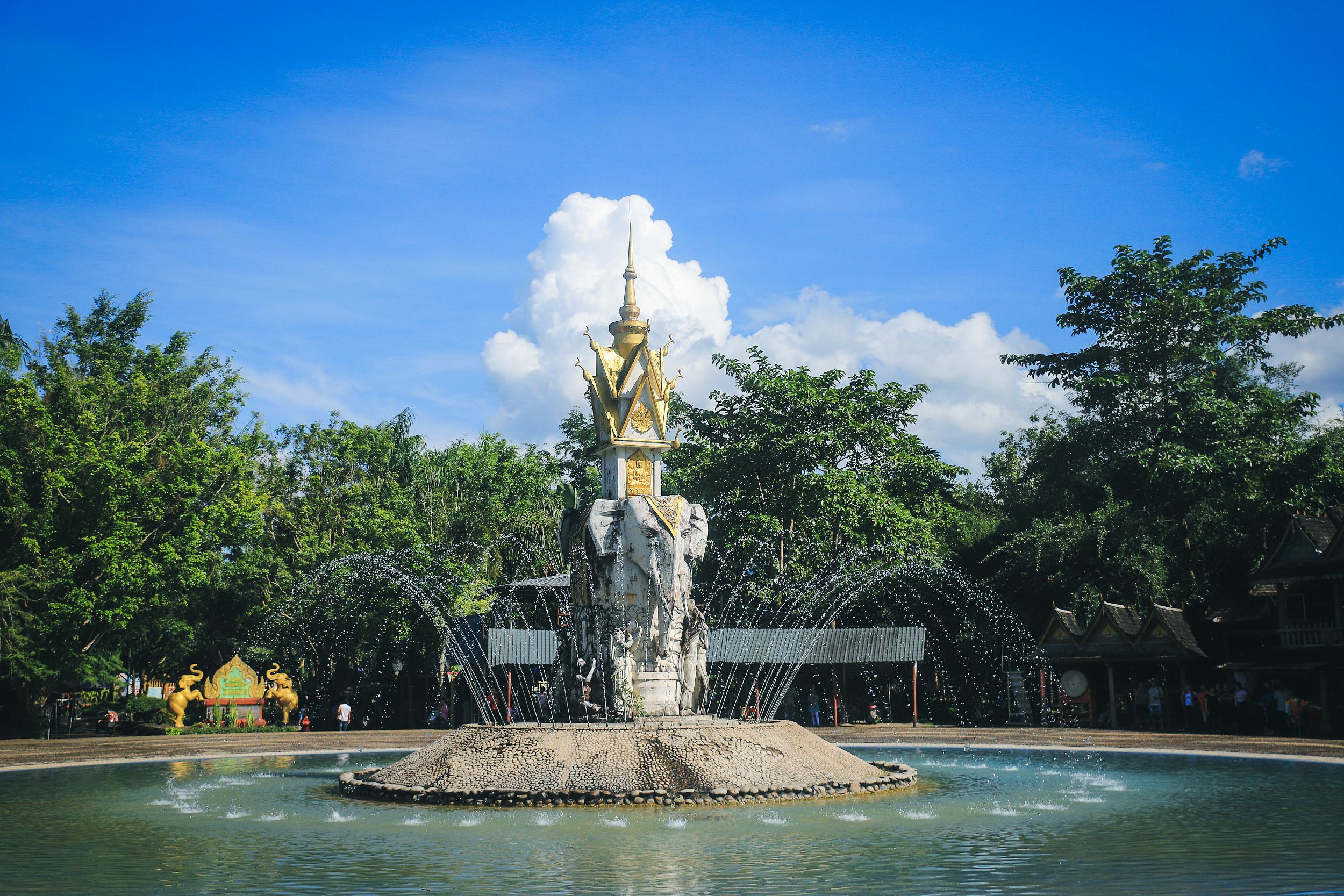 3-Day Jinghong & Mengla Tour: Poetic Landscapes and Vibrant Culture