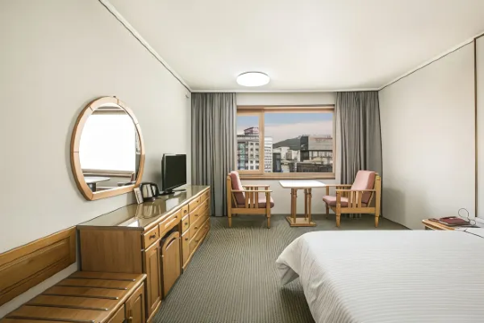 釜山ツーリストホテル