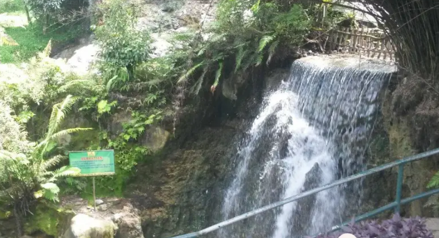 Tempat Wisata di Bekasi-Cibolang Hot Spring