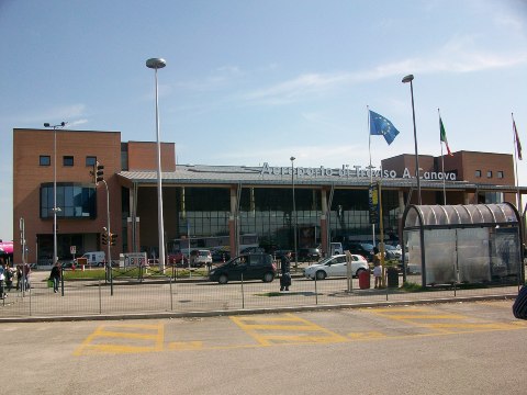 Treviso Airport, Venice