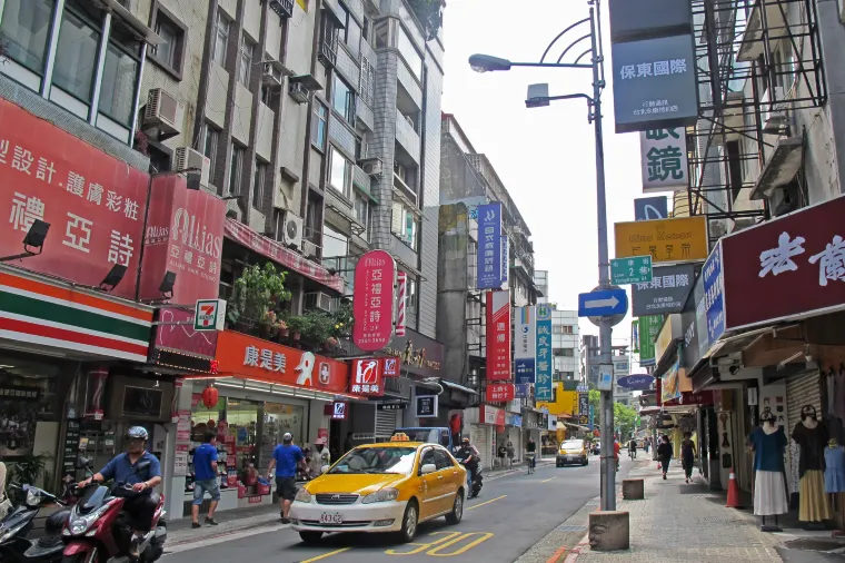 台湾用の変換プラグをどこで買うか