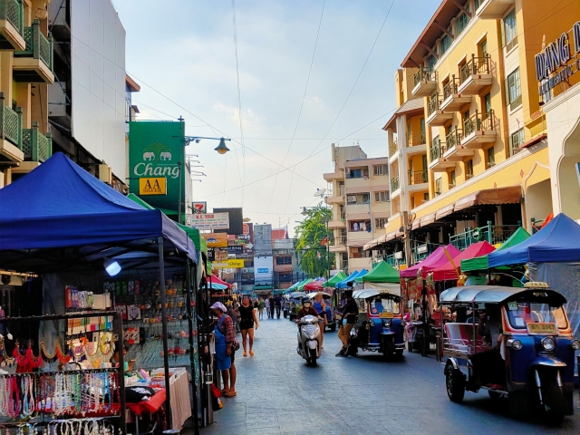 カオサン通りのベストシーズンは？