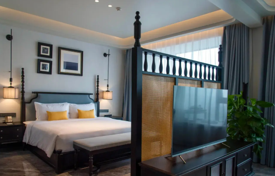 Allpoints Hotel