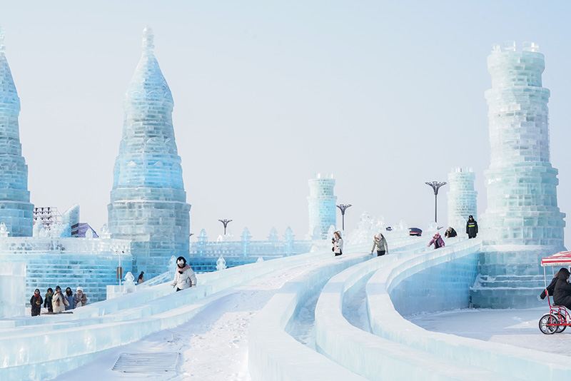 China Harbin Ice and Snow World: Must-Play Facilities