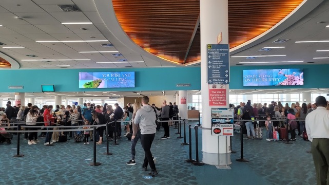 Lynden Pindling Airport Immigration, Nassau