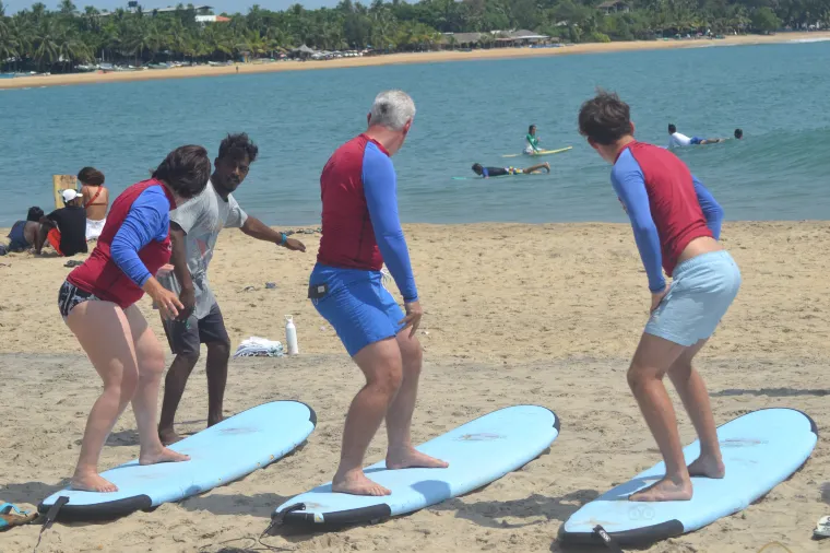 Surfing Class in Arugam Bay