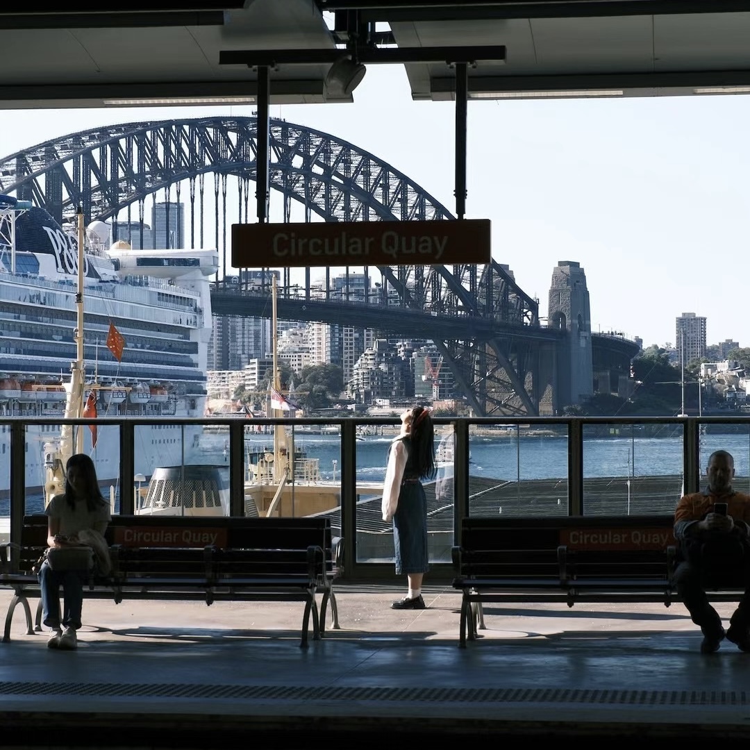 Gambar Profil Penulis