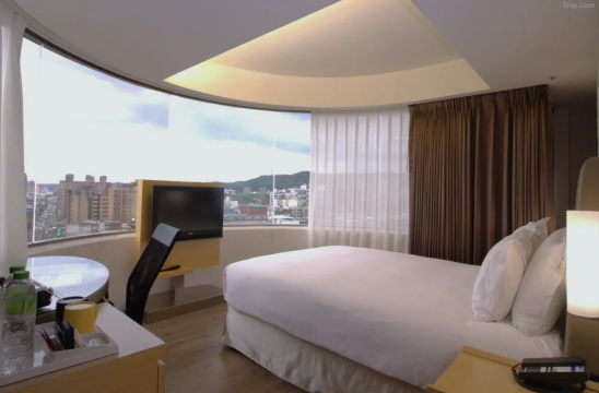 1. Holiday Inn Express Taoyuan Airport