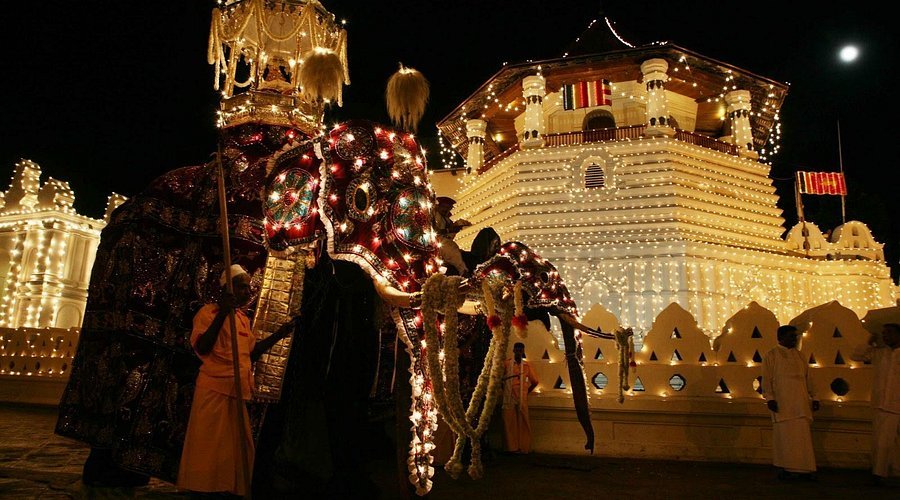 Esala Perahera