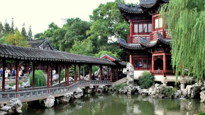 The Bund Shanghai One-Day Route | Yu Garden