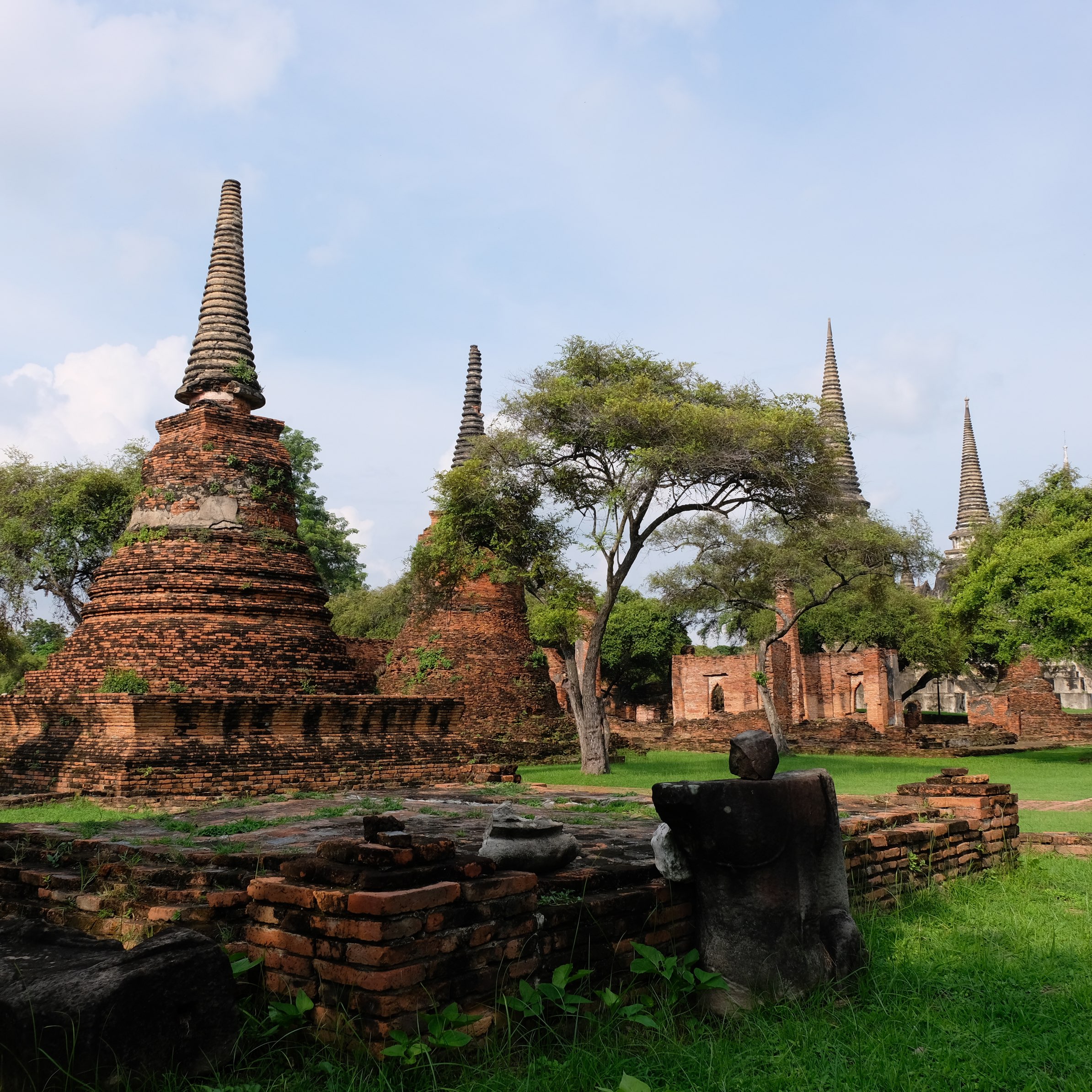 Wat Phra Si Sanphet 的古塔在古宫中