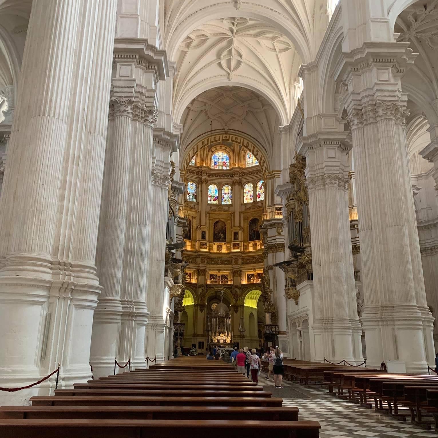格拉纳达大教堂真的很壮观。