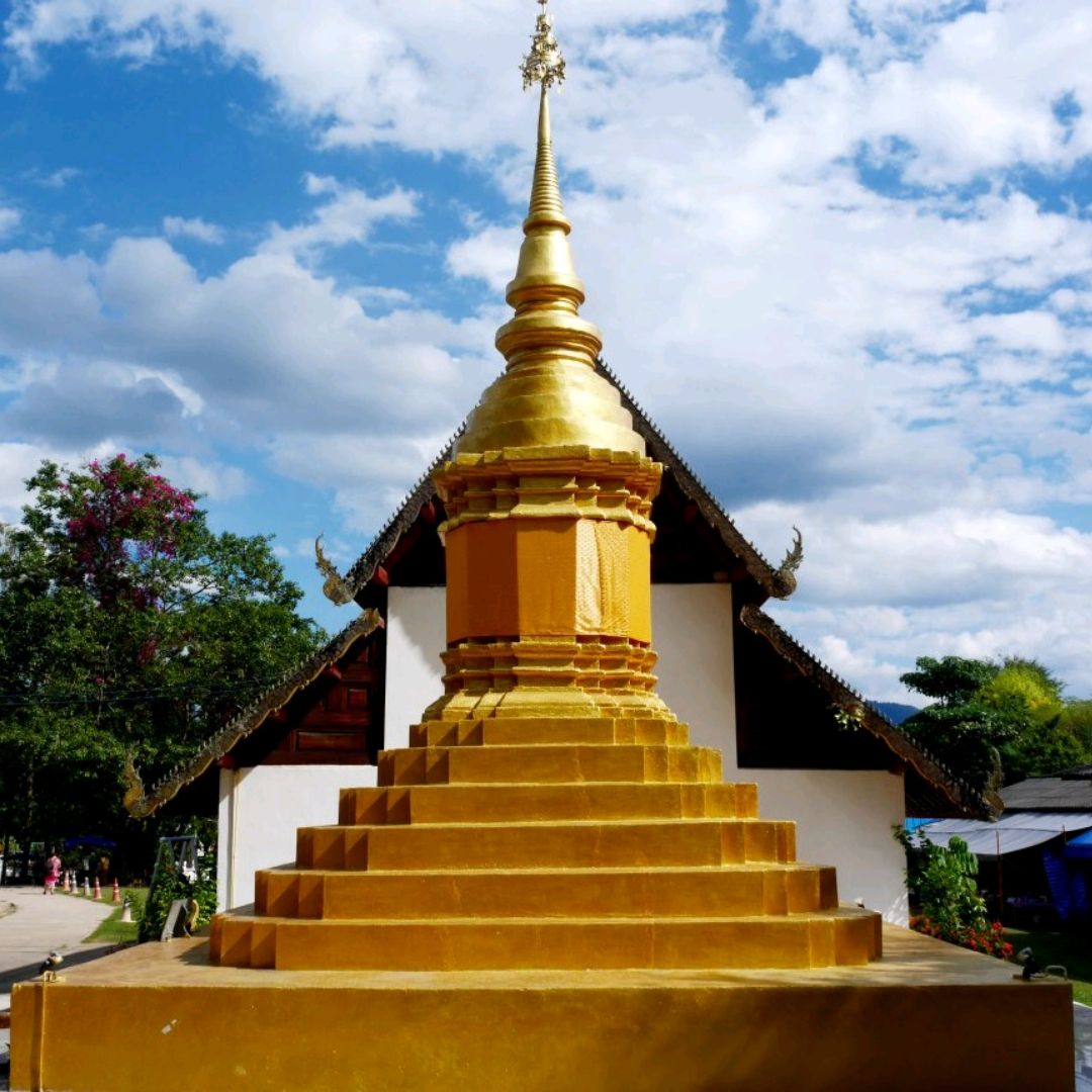 Wat Nam Hoo,拜县圣寺