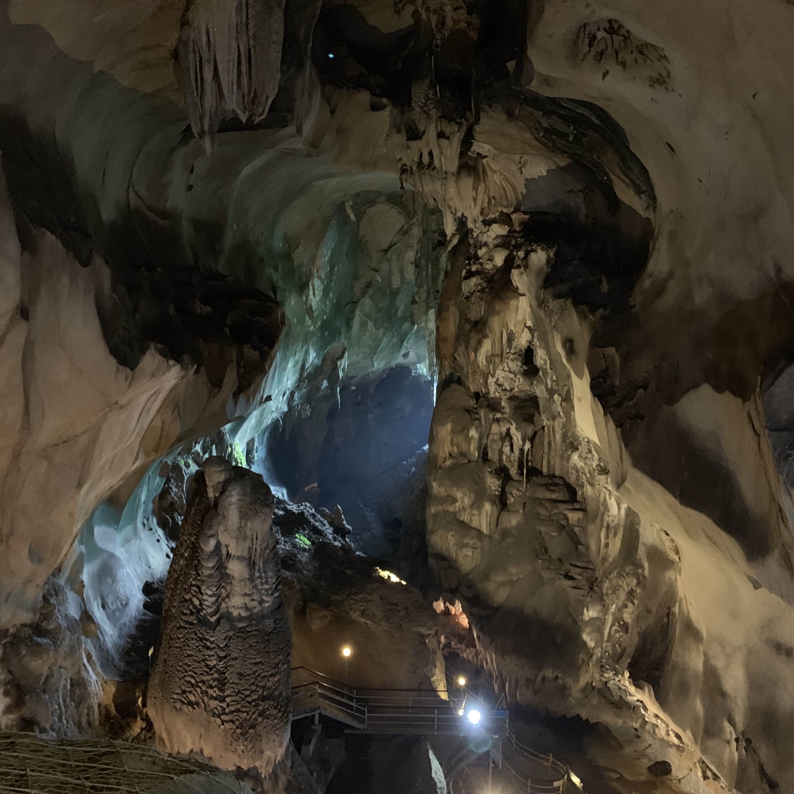 Gua Tempurung位于怡保!   不知道你们是否知道怡保不仅以食物而闻名,而且还有洞穴!  