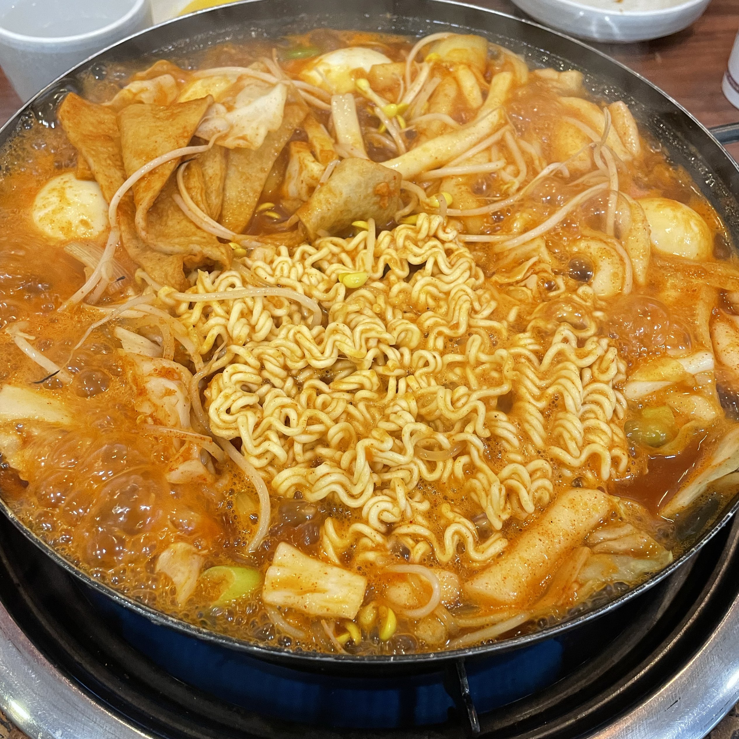 安山即食炒年糕餐厅🍜炒年糕和糖水肉一起! Tteok Entang😉