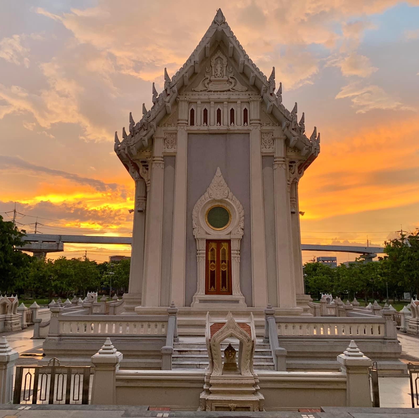Wat Chonprathan Rangsarit, Phra Aram Luang