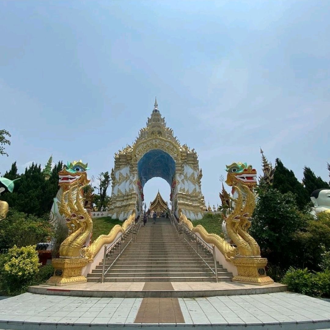 Wat Saeng Kaew Photiyan 的杰出建筑