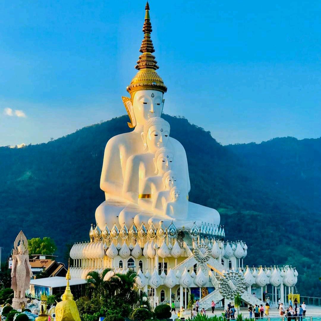 Wat Phra That Pha Son Kaew