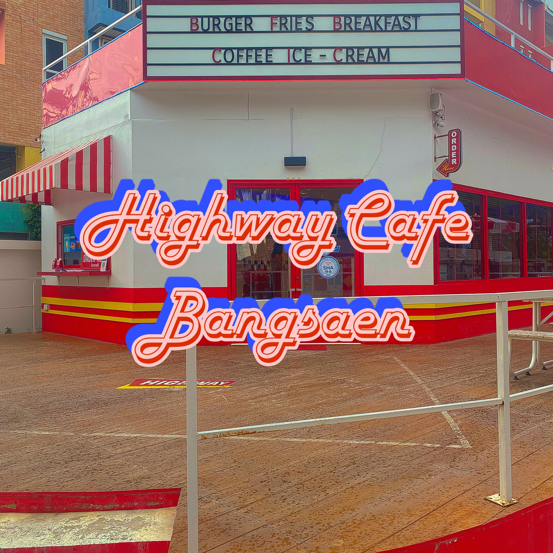 HIGHWAY CAFE,Bangsaen 海滩的一家墨西哥风格咖啡馆。