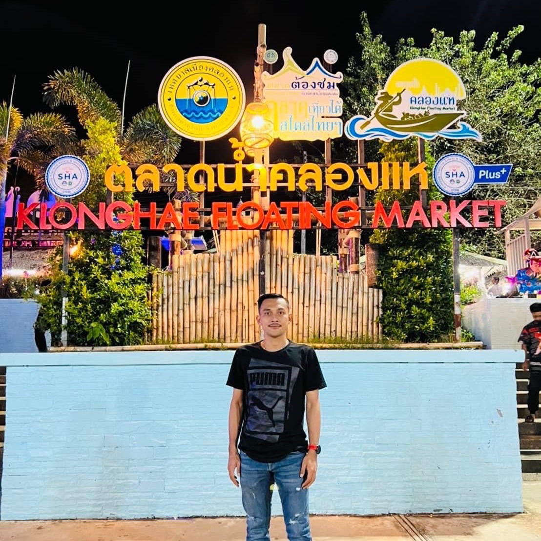 “Khlong Hae 水上市场”南部第一家水上市场
