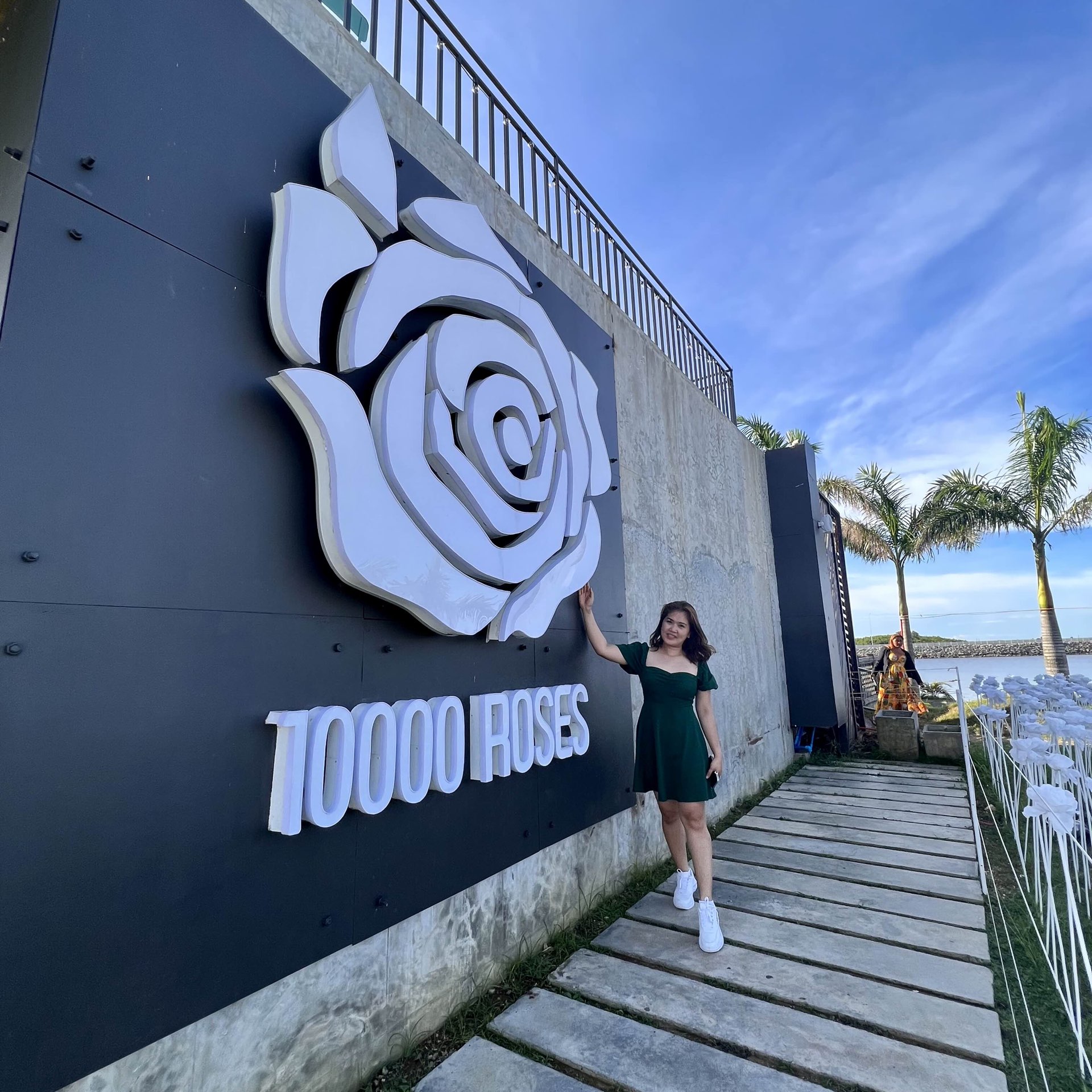 10,000 玫瑰咖啡厅 宿务 菲律宾