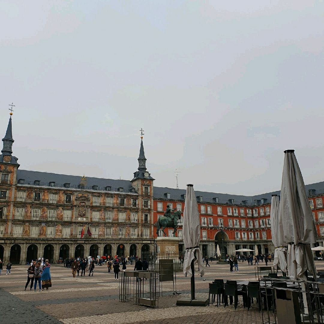 欧洲最大的广场,西班牙的马约尔广场