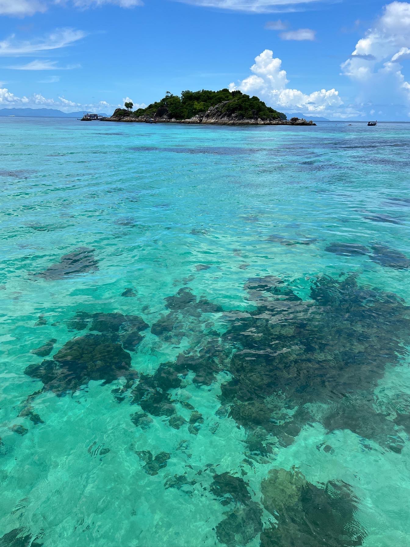 美丽的海水,清澈的南海