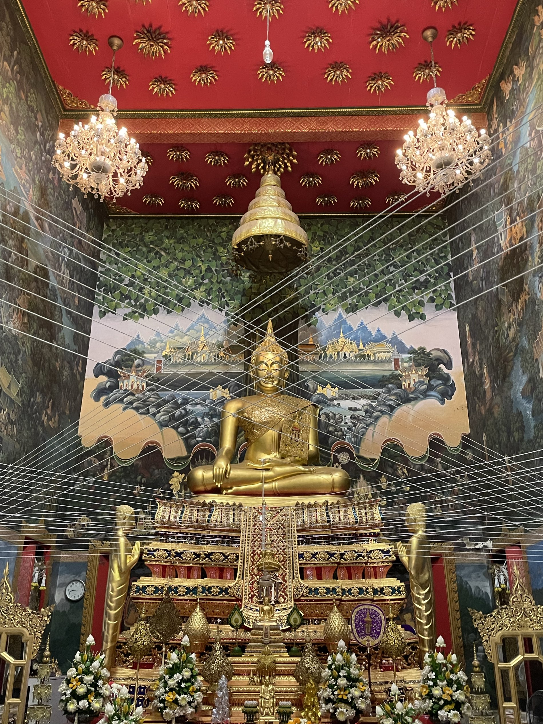 向 Luang Pho Wat Rai Khing 致敬佛统的神圣