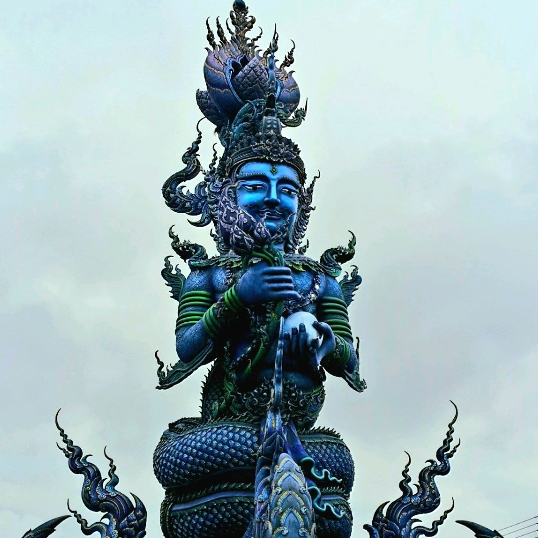 Wat Rong Suea Ten清莱美丽的寺庙
