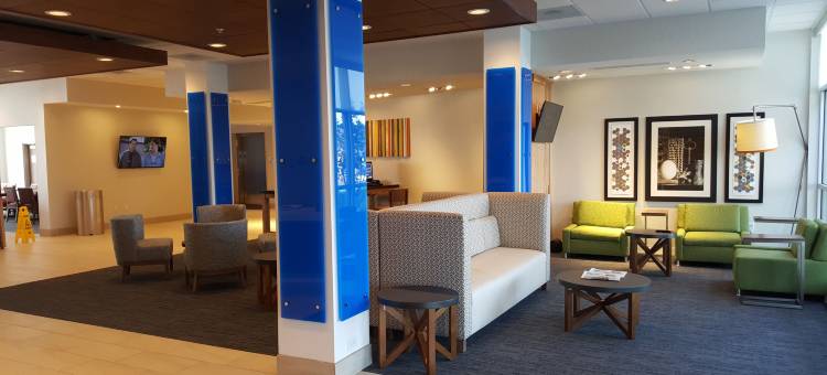 智选假日套房酒店-托莱多西(Holiday Inn Express & Suites Toledo West)图片