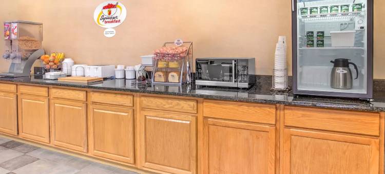 加尔瓦温德姆速 8 酒店(Super 8 by Wyndham Galva)图片