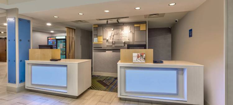 智选假日套房酒店切萨皮克(Holiday Inn Express & Suites Chesapeake)图片