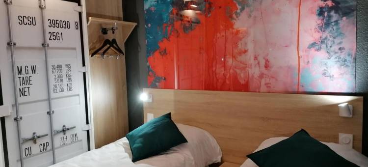 直通马堤格的Kyriad酒店(Kyriad Direct Martigues)图片