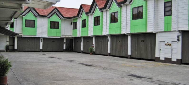 驶入好莱坞酒店(Hollywood Drive-in Hotel)图片