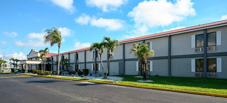 品质酒店迈尔斯堡开普科勒尔(Quality Inn Fort Myers Cape Coral)图片