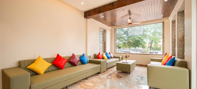 Treebo 赛瑞卡客栈(Treebo Sai Rekha Inn)图片