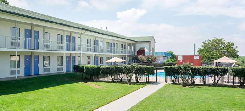 盖恩斯维尔6号汽车旅馆(Motel 6 Gainesville, GA)图片