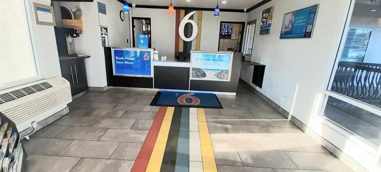圣迭戈机场/哈勃尔6号汽车旅馆(Motel 6 San Diego, CA - Airport - Harbor)图片