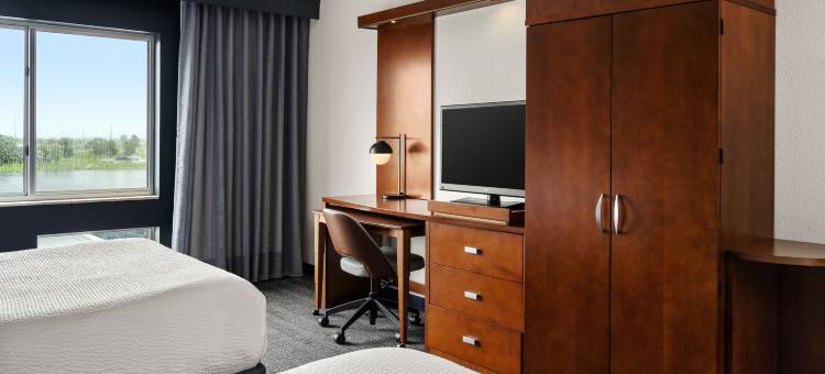 埃文斯维尔东方万怡酒店(Courtyard Evansville East)图片