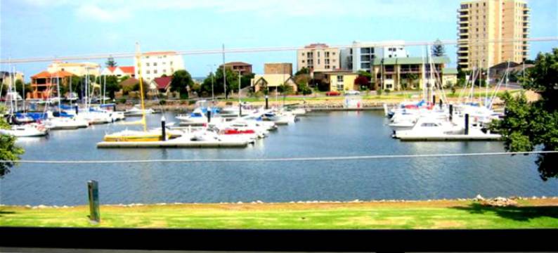 贝斯水滨公寓(Bayswaterfront Apartments)图片