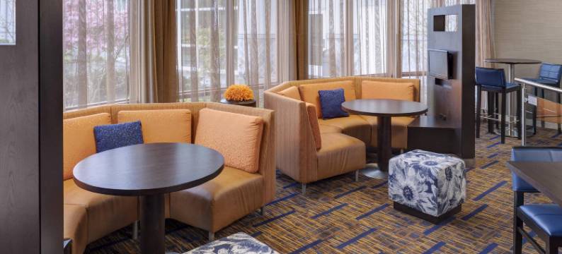 西雅图柯克兰万怡酒店(Courtyard Seattle Kirkland)图片