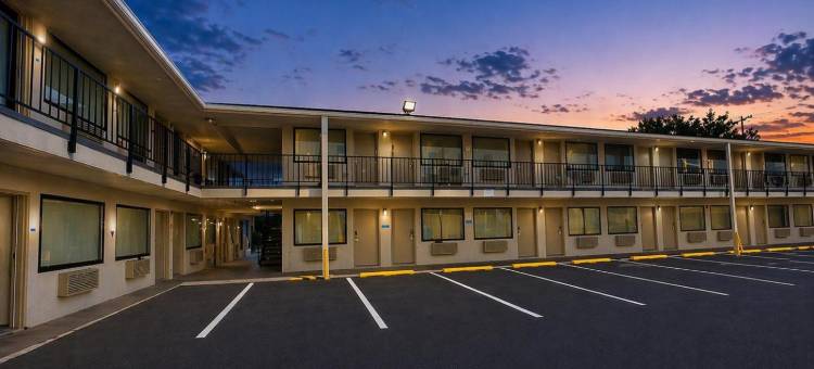 Park Inn 由 Radisson，盐湖城市中心(Motel 6 Salt Lake City, UT - Downtown)图片