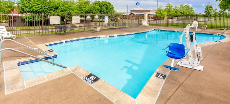 埃尔克哈特呗盟套房酒店(Baymont by Wyndham Elkhart)图片