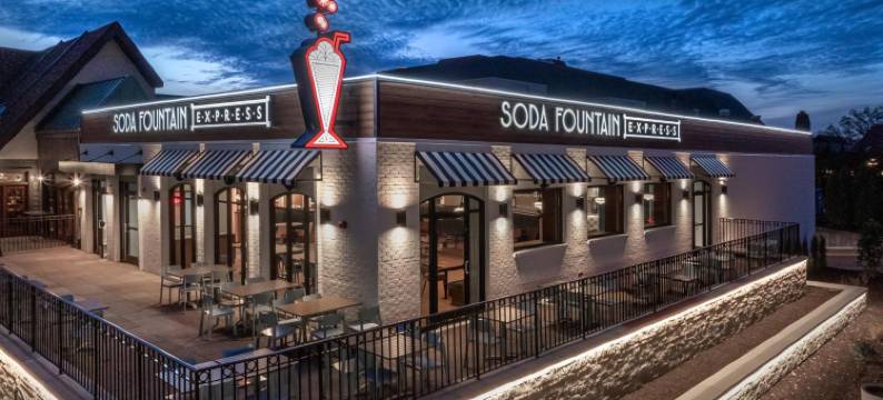 圣路易斯喜来登韦斯特波特木屋酒店(Sheraton Westport Chalet Hotel St. Louis)图片