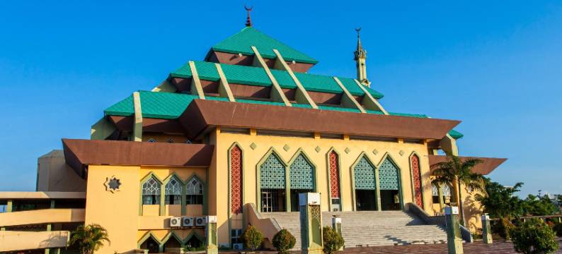 Oxy Suites 2-06 at Shop House Meisterstadt Pollux Habibie图片