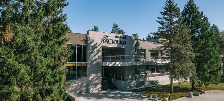 Lesnaya Lastochka图片