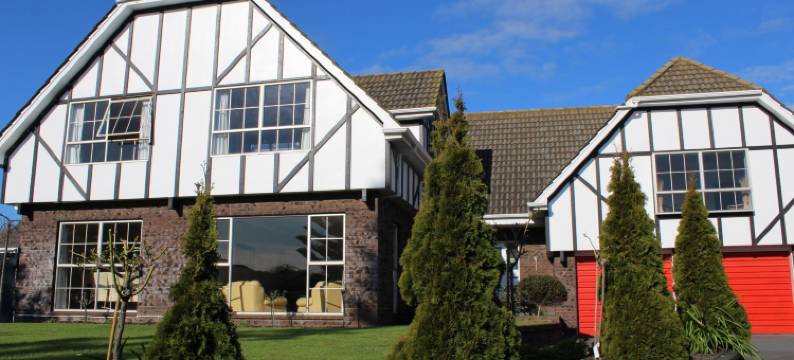 都铎庄园B&B旅馆(Tudor Manor Bed & Breakfast)图片