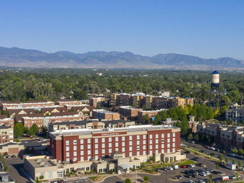 阿瓦达丹佛希尔顿花园酒店